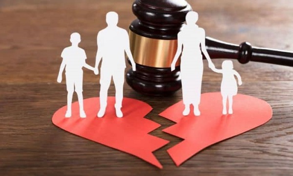 Chồng ngoại tình ly hôn có được nuôi con không? 1 chồng ngoại tình ly hôn có được nuôi con không