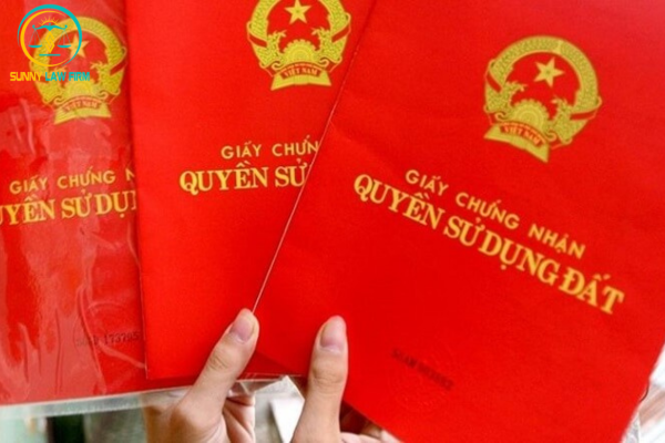 Một Cá Nhân Được Đứng Tên Bao Nhiêu Sổ Đỏ? 2 Vợ hay chồng được đứng tên trên sổ đỏ?